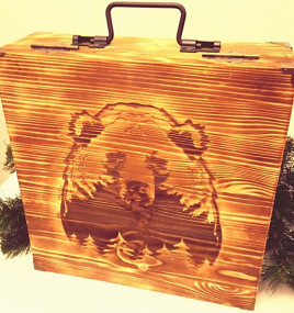 «Хозяин тайги» (деревянный ящик из сосны ручной работы с фурнитурой)